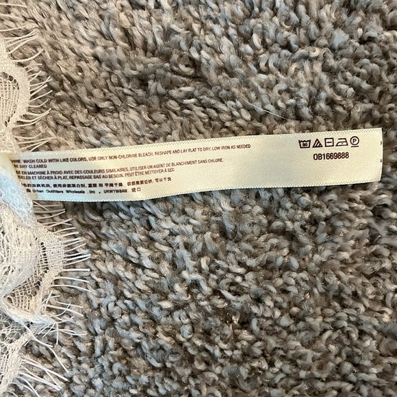 🌻🍂Free People ~Intimately Free 🍂🌻-camisole or tank. 💃🏻Delicate staple piece - Picture 5 of 5